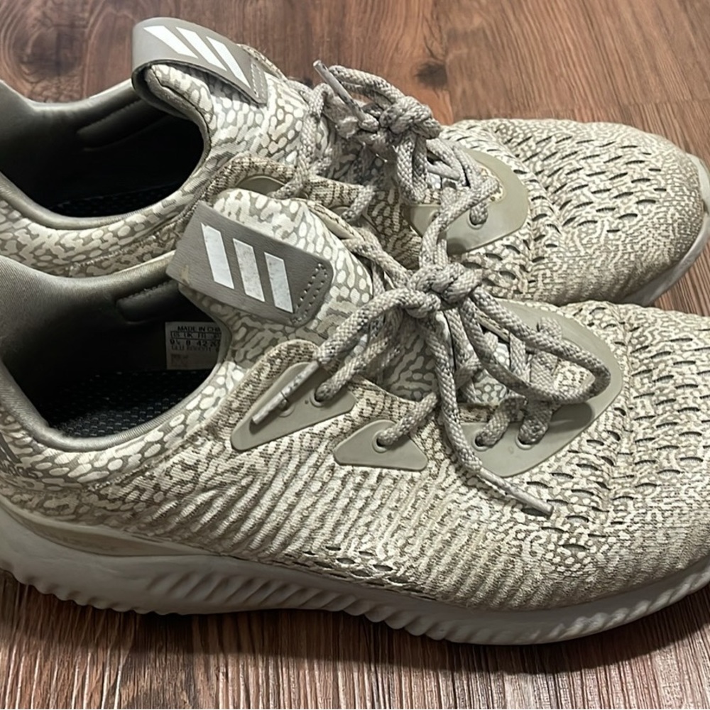 Adidas alphabounce